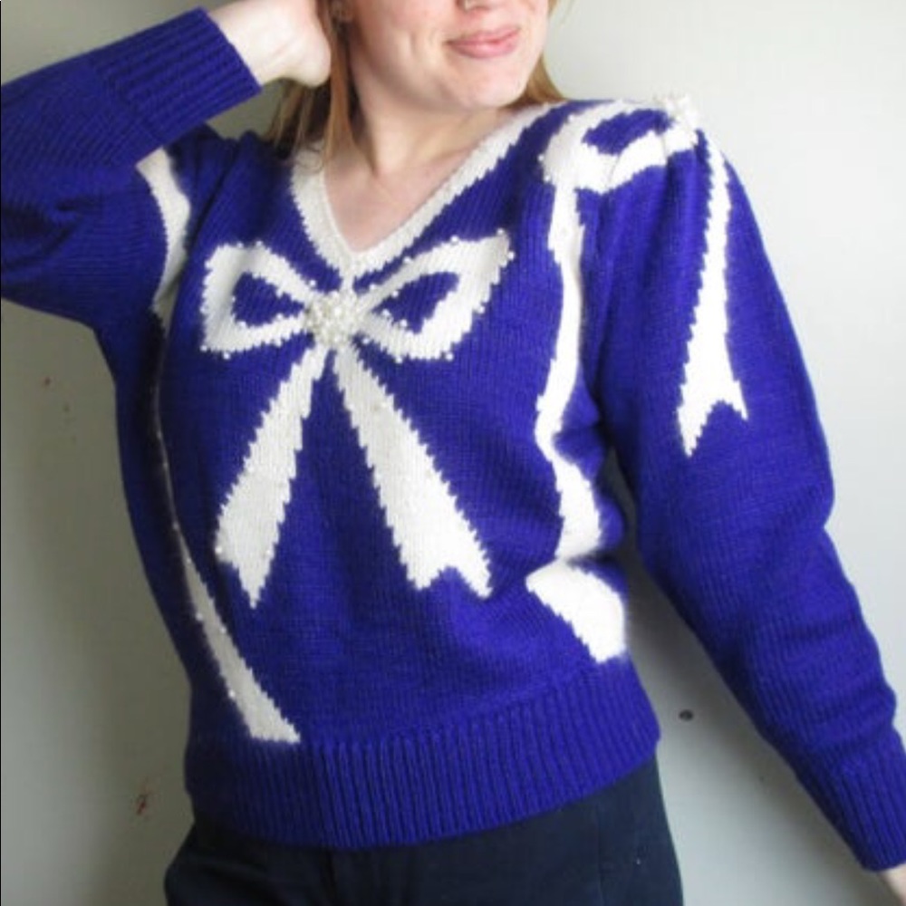 Vintage Blue Pearl Bow 90s Knit Sweater